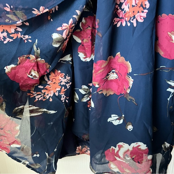 Lulus Navy Floral Print Dress Size XL NWOT Flowy & Feminine - Picture 4 of 8